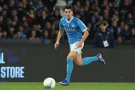 他并未与任何球队进行谈判。@diarioas 来源：Madrid Zone