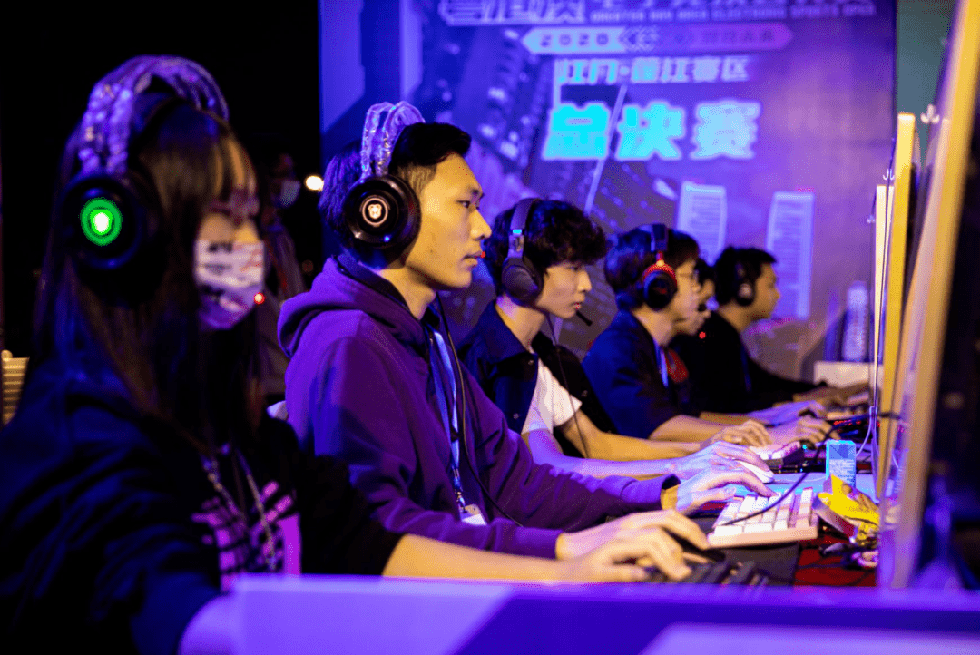 而广州队的 而广州队的